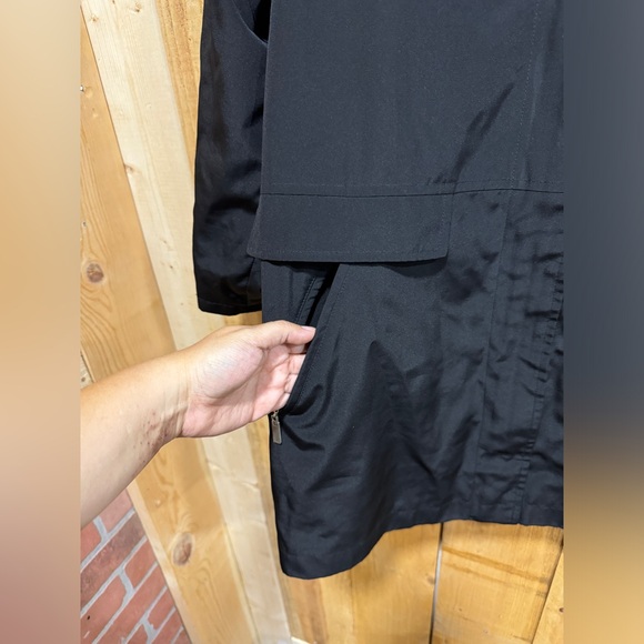 Black light jacket - Picture 3 of 7